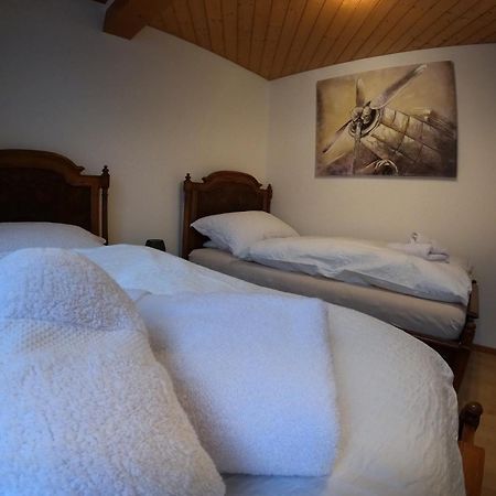 Fine&Pine Center Apartment Matten bei Interlaken Exteriör bild