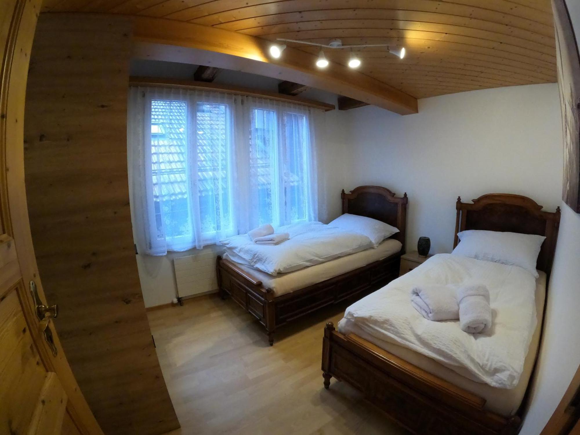 Fine&Pine Center Apartment Matten bei Interlaken Exteriör bild